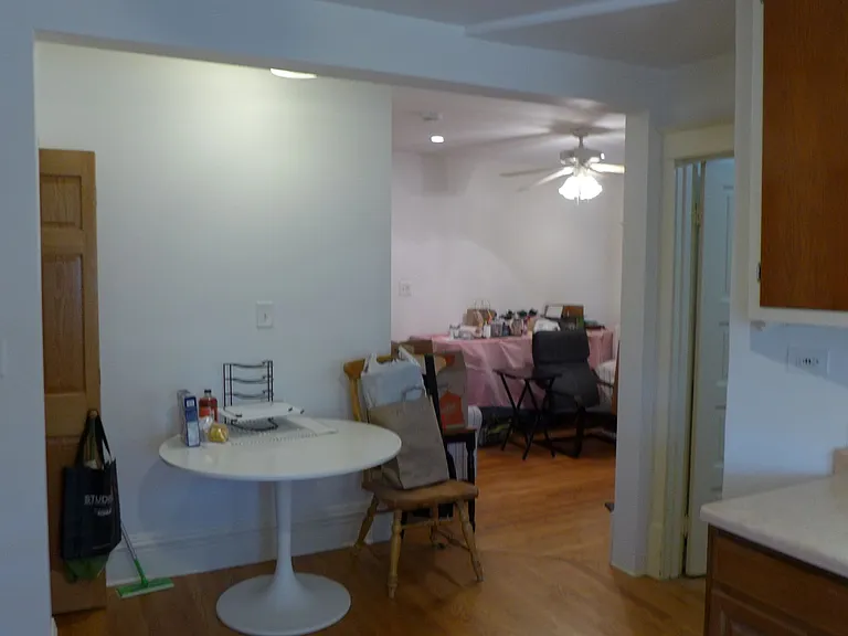 136 Elgin Ave — Photo 9