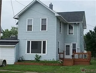 42 Cherry Rd NW photo 1