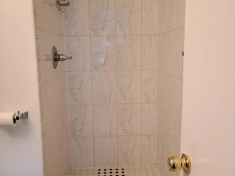 2721 Lindell St #2 — Photo 7