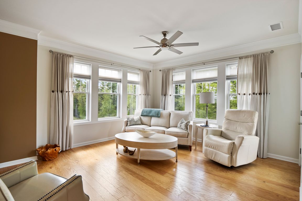 4 Francis Dr 407 Andover MA 23