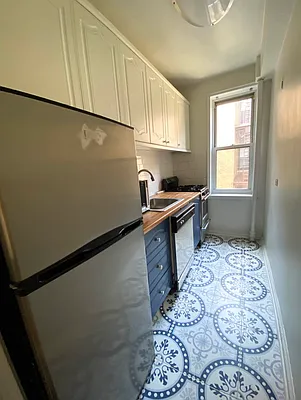 Rented by Corcoran | media 22