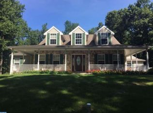 13 Linda Ln, Fleetwood, PA 19522