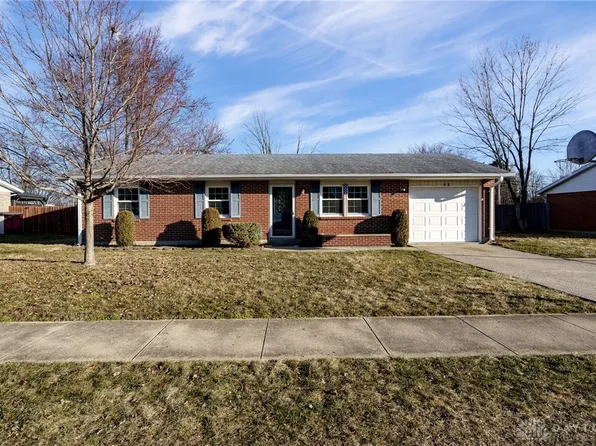 72 Hawthorne Dr, West Milton, OH 45383