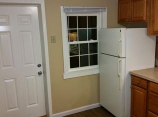 1103 14th St E APT 2, Glencoe, MN 55336