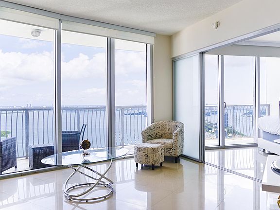 4th image of 1750 N Bayshore Dr APT 4501