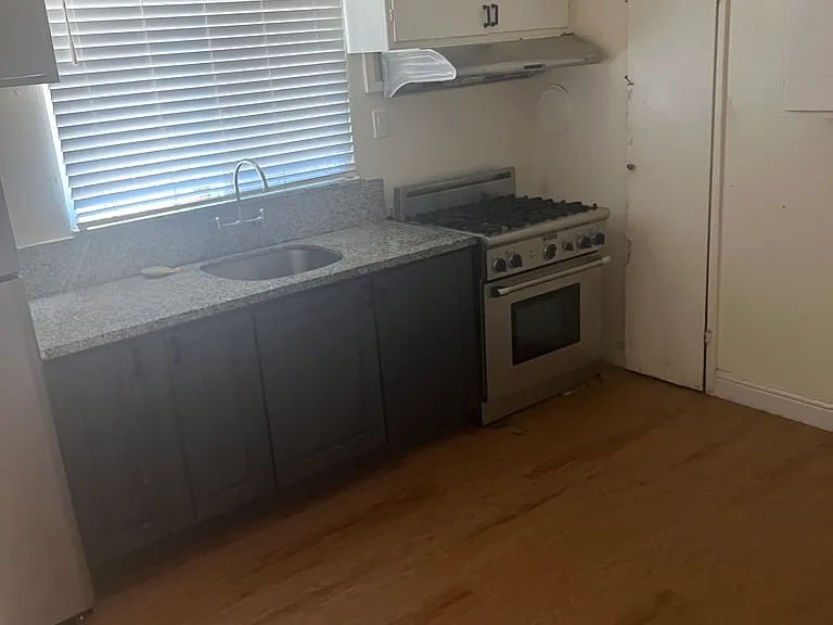 3327 68th Ave #B — Photo 3