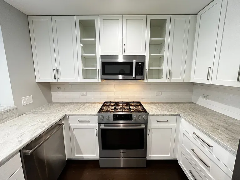 160 E Illinois St #803 — Photo 3