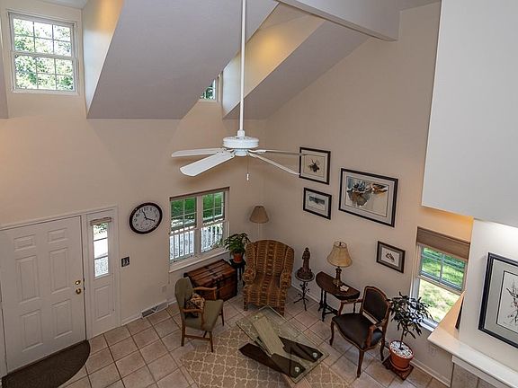 3rd image of 7369 Sharonlee Dr