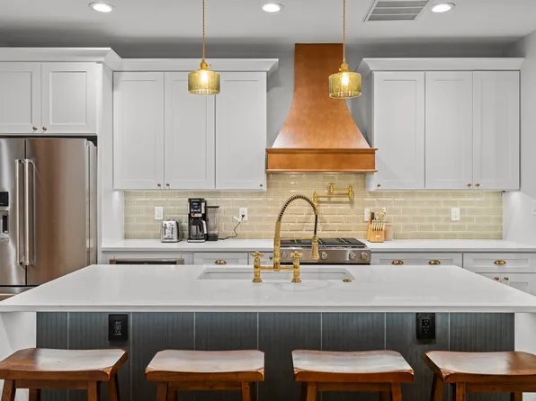 2851 Indiana Ave, Saint Louis, MO 63118