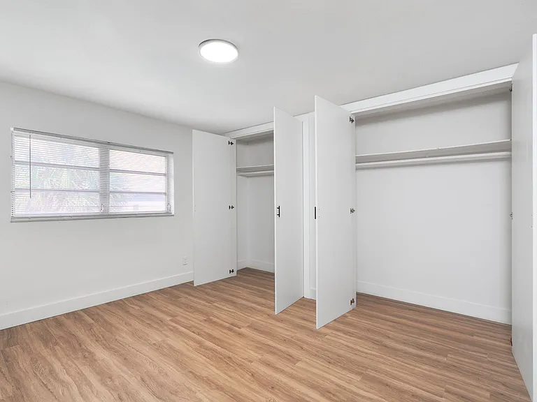 Closet Closet