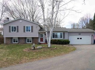 3867 Timberwolf Dr, Traverse City, MI 49684