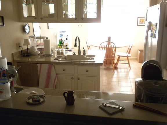3rd image of 806 Highcrest Dr #1