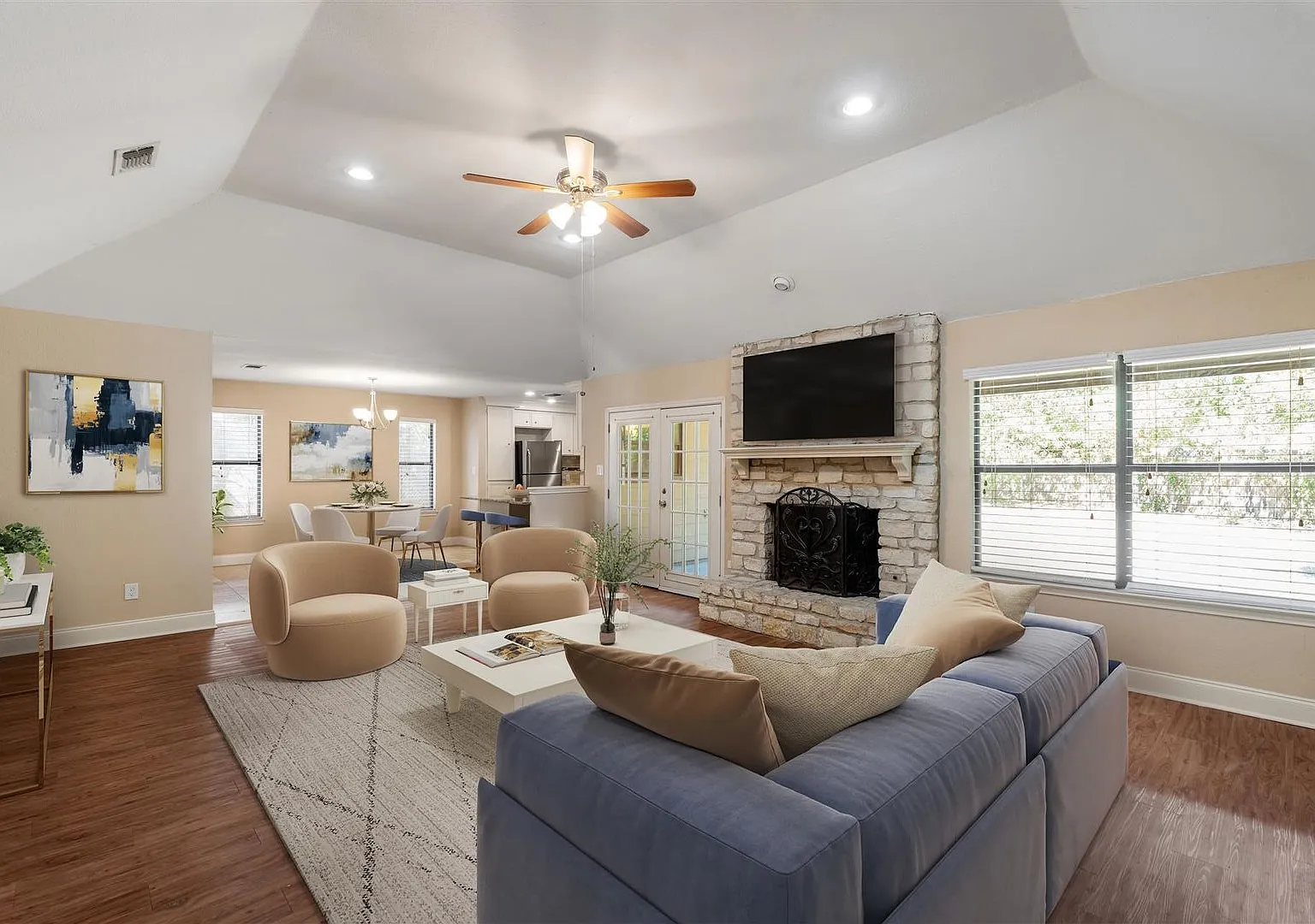 3 bedroom house with fireplace and large fenced in yard - Available now! — Photo 3