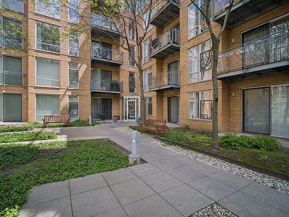 2nd image of 1720 Oak Ave Unit 711