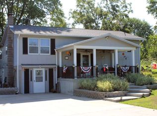211 S Hickory St, Bunceton, MO 65237