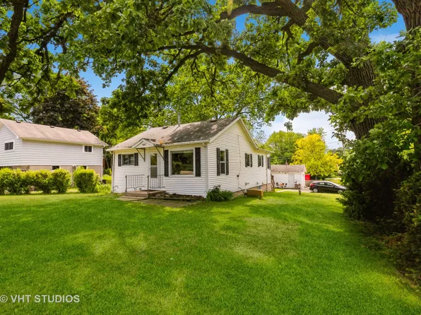 11902 256th Ave, Trevor, WI 53179