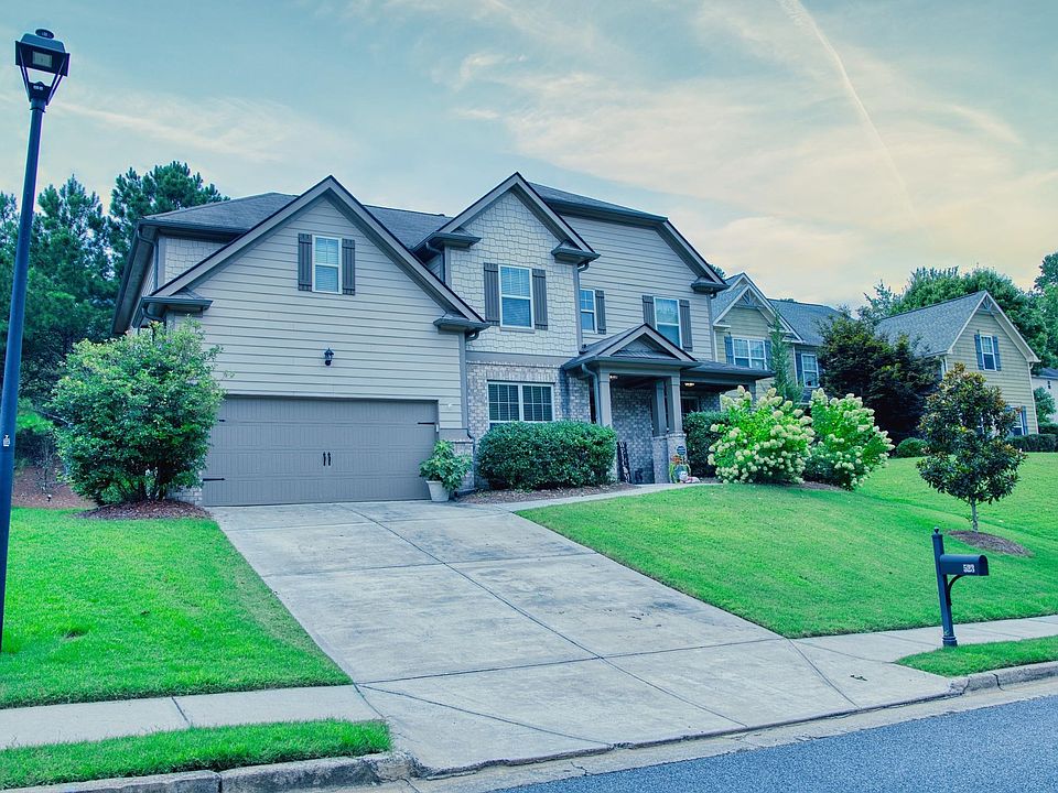1st image of 523 Blue Mountain Rise
