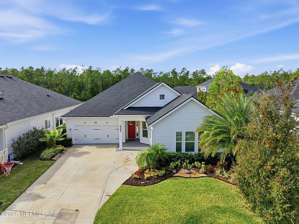 1st image of 652 VILLAGE GRANDE Drive