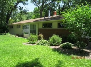 4304 E Lake Shore Dr, Wonder Lake, IL 60097