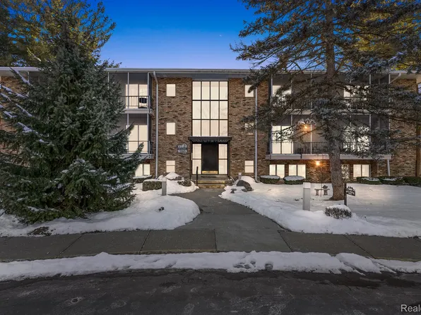 5965 W Michigan Ave #16, Saginaw, MI 48638