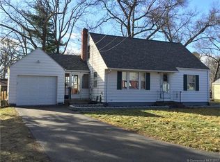 6 Homestead Dr, Enfield, CT 06082