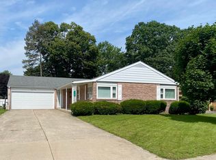 1105 Tilton Park Dr, Rochelle, IL 61068