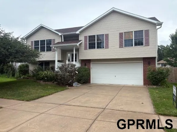 1300 Patterson Dr, Lincoln, NE 68522