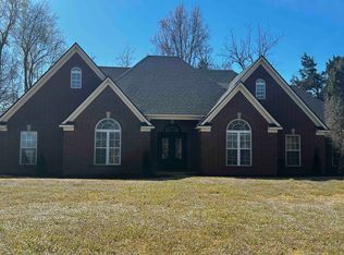 125 Janis Marie Cv, Oakland, TN 38060