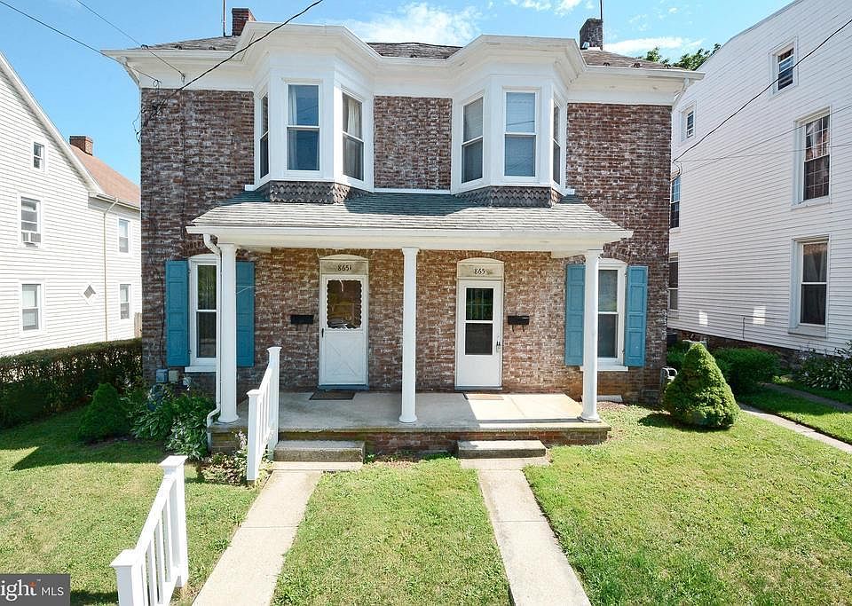 1st image of 865 York St