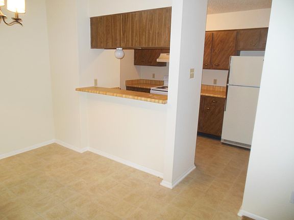5th image of 3843 Barrington St APT 158