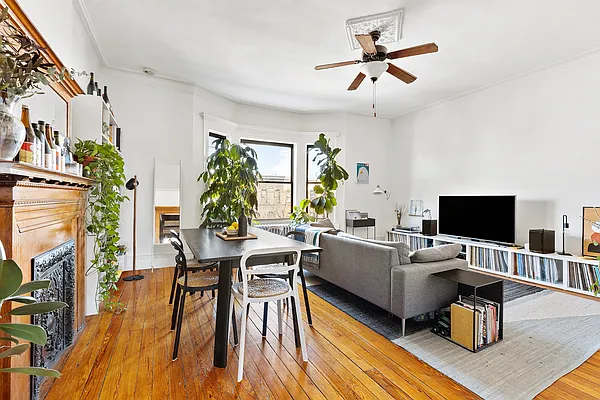 Sold by Compass | media 18