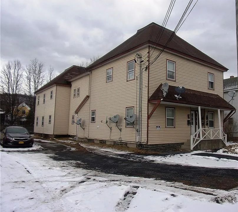 2nd image of 10 Prospect St #D