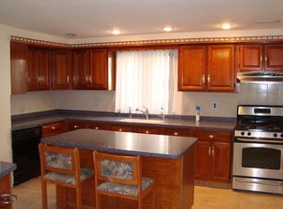 49 Elm St, Medford, MA 02155