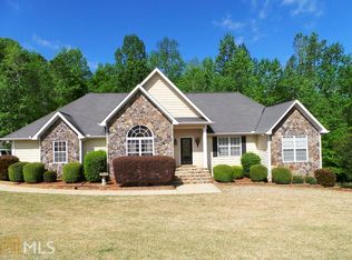 109 Planters Ridge Dr, Lagrange, GA 30240
