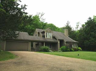 7 Boulder Ln, Galena, IL 61036
