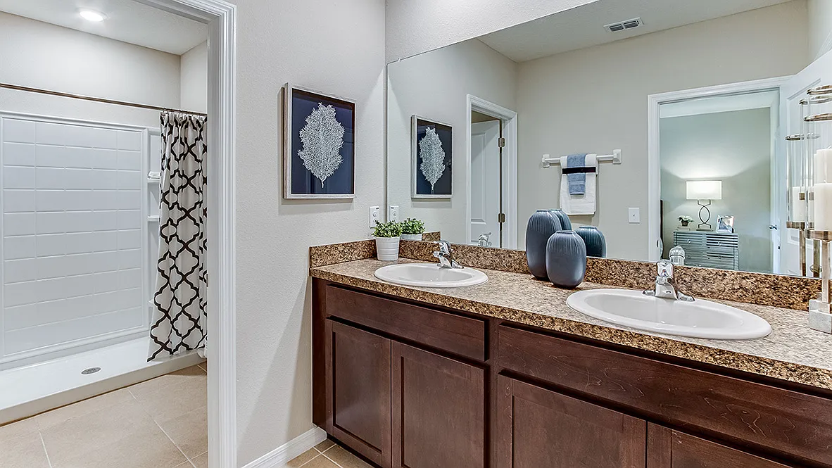 3 bed, 2.5 bath, 1785 sqft, $2,200 — Photo 3