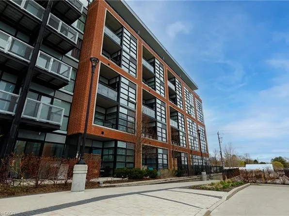 15 Prince Albert Blvd #318, Kitchener, ON N2H 0C2