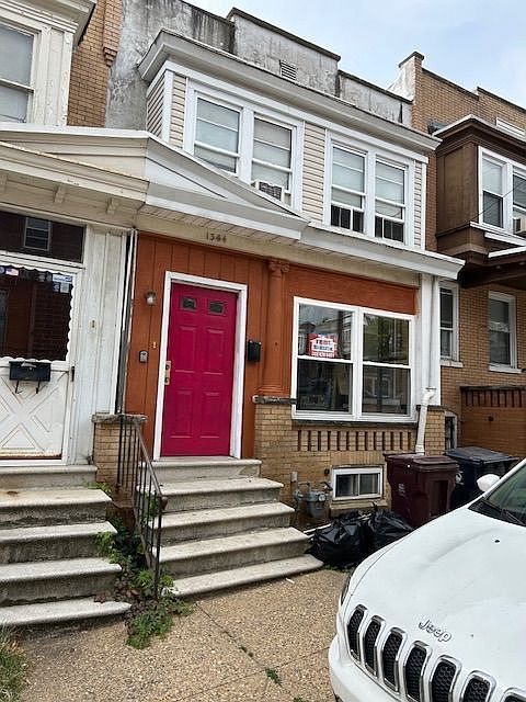 1st image of 1344 W 6th St