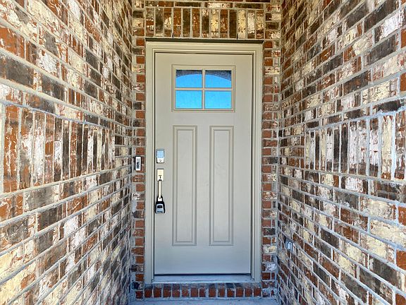 3rd image of 1430 Mesquite Ln