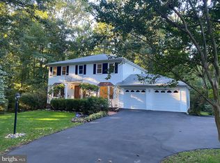 12739 Marboro Ln, Fairfax, VA 22033
