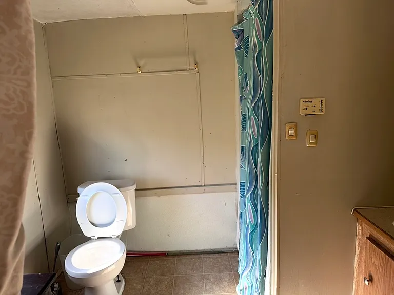 176 W Airline Dr — Photo 28