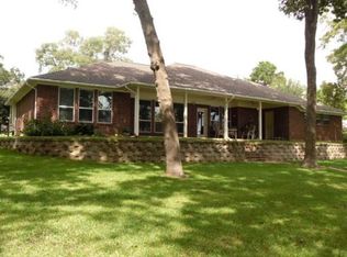 5320 4th St, Chandler, TX 75758