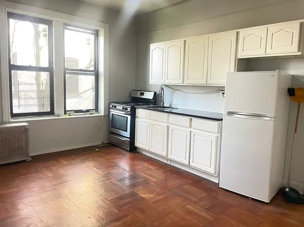 2149 Cortelyou Road image 1 of 6