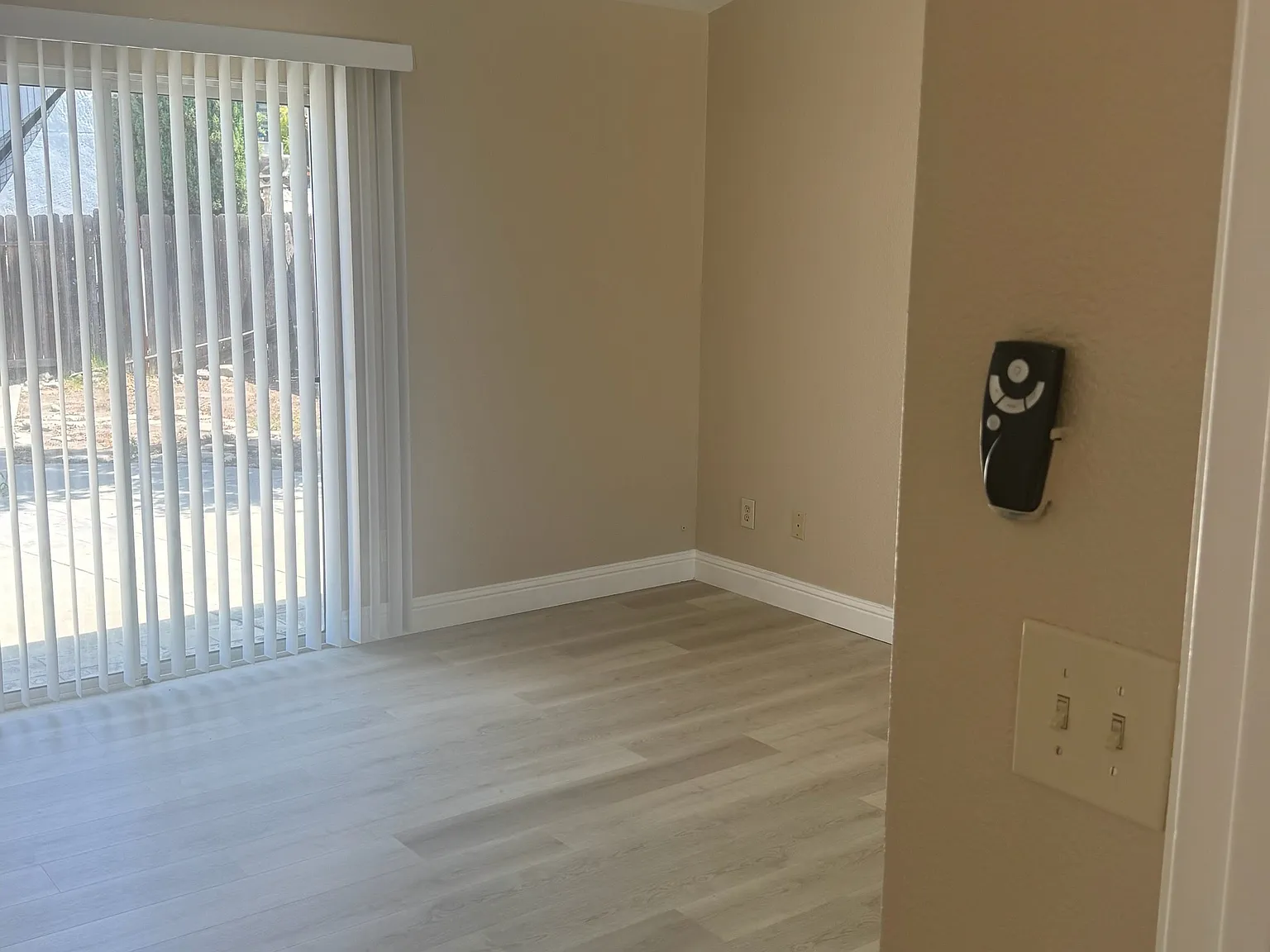 3 bed, 1353 sqft, $2,745 — Photo 4