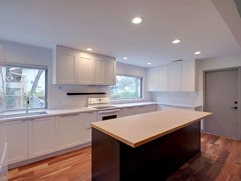 11813 Highland Oaks Trl — Photo 12