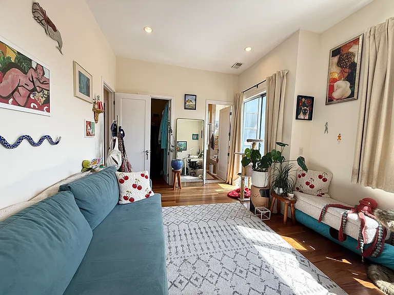 1731 N Western Ave #3 — Photo 11