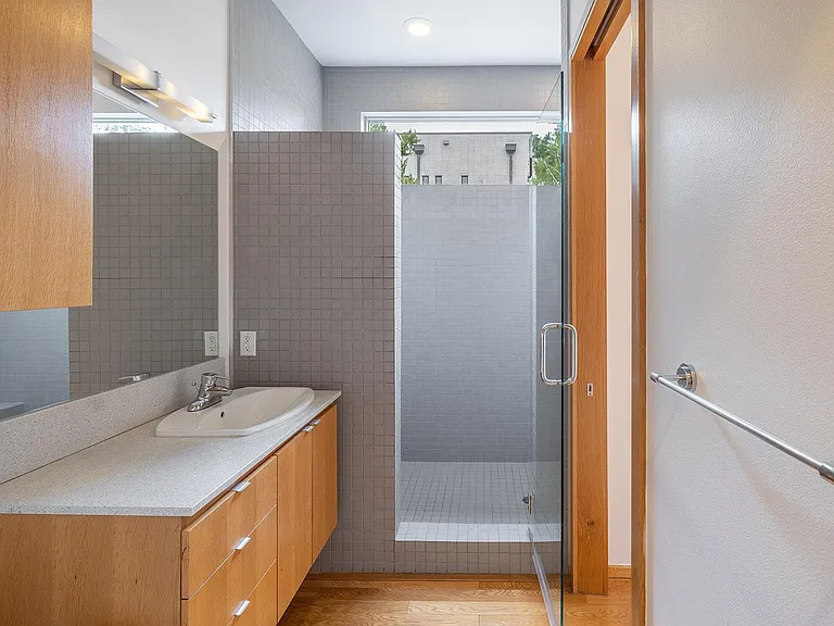 4011 Lewis Ln #B — Photo 18