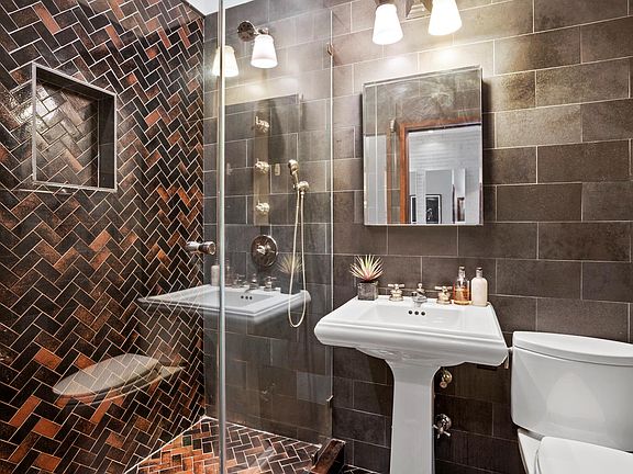 5th image of 42 W 13th St APT 5E