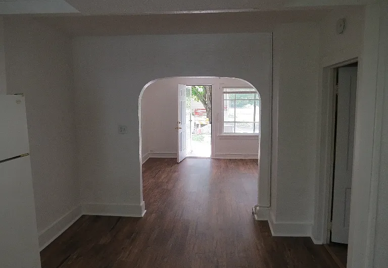 203 S Maple St — Photo 16