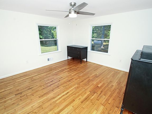 4th image of 1205 Paul Ln